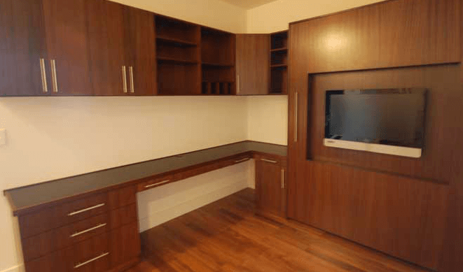 Wallbed w/ Home Office and TV