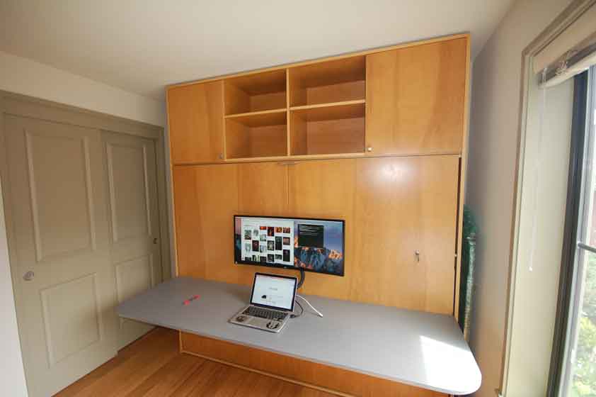 Horizontal Bed w/Floating Desk